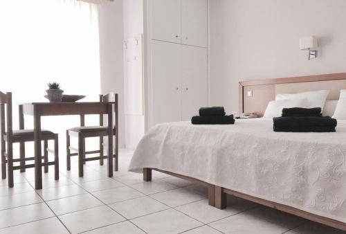 Calypso Beach Hotel - image 9