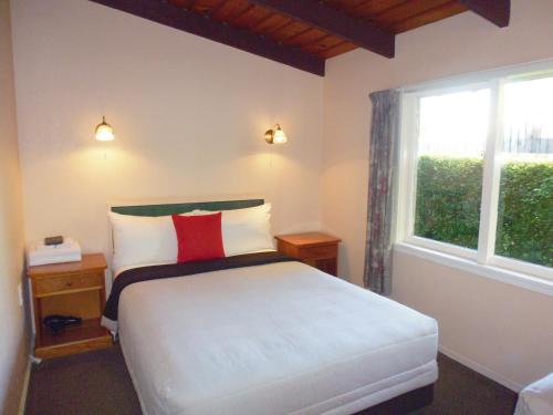 One-Bedroom Apartment Downstairs