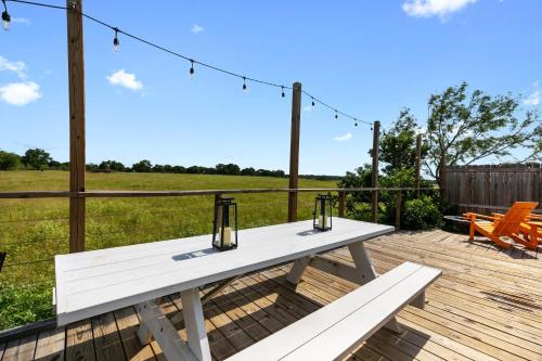 Stunning Luxury Travel Trailer Home with Hot Tub and Grill - image 4