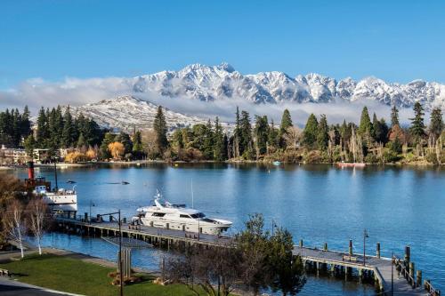 The Waterfront - Accommodation - Queenstown