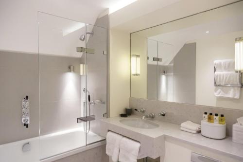 Old Parsonage Hotel - image 14