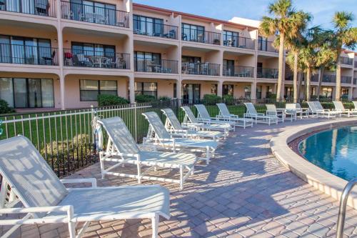 Sea Place 11209 2 Bedrooms Beach Front Pool Tennis Sleeps 6 WiFi - image 2