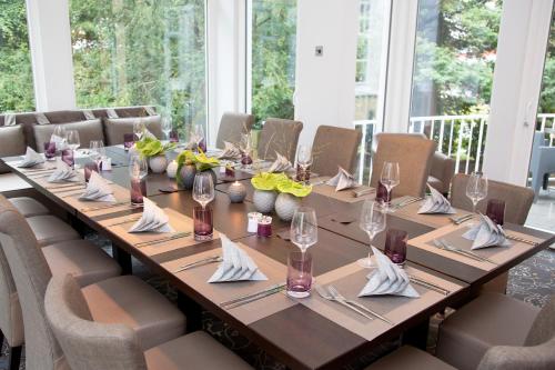 บริการและสิ่งอำนวยความสะดวก, Park Villa Hotel in วุพเพอร์ทัล