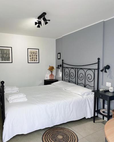 Deluxe Room with Garden View image 10