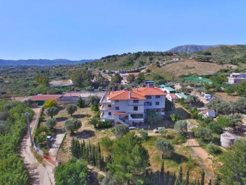 ΟΔΥΣΣΕΙΑ, κοντά σε αεροδρόμιο, λιμάνια και θάλασσες, Keratea