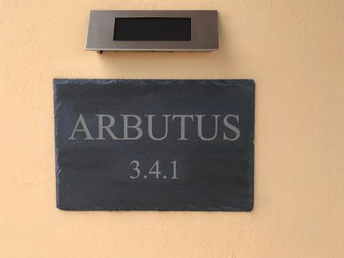 Arbutus - Relaxing apartment with Fantastic Views