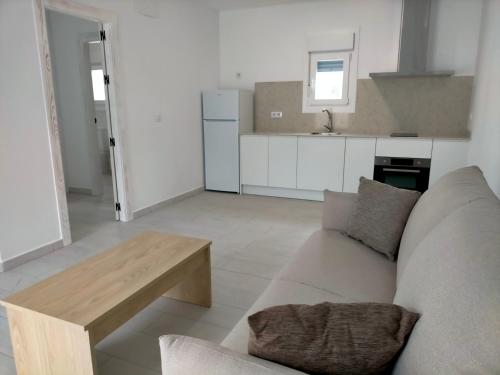 Apartamento con terraza y piscina comunitaria