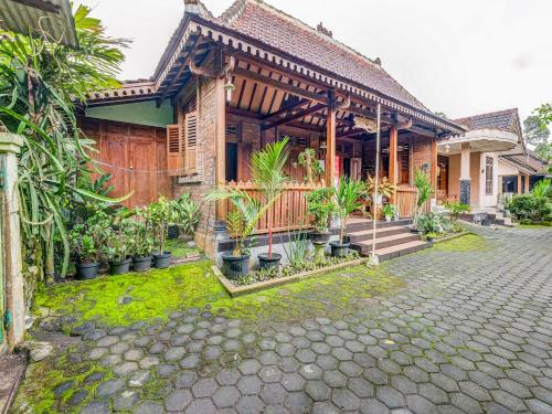 OYO Homes 90987 Desa Wisata Gabugan Syariah