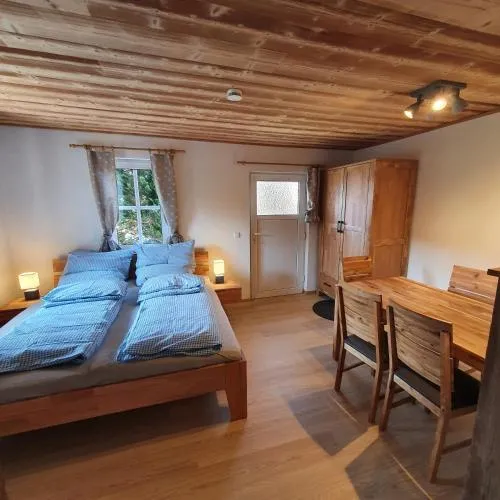 Alte Backstube - Ferienwohnung Hüttenstube und Ferienzimmer Auszeit in Erkenbrechtsweiler, Deutschland