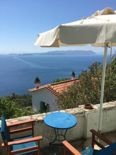 Skats, Bouzouki panoramic sea-view in Klima (Magnisia)