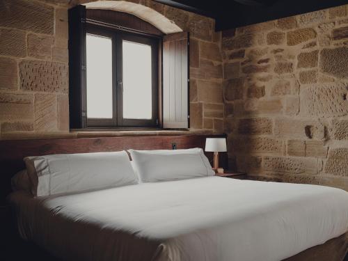 Hotel Santa María Briones
