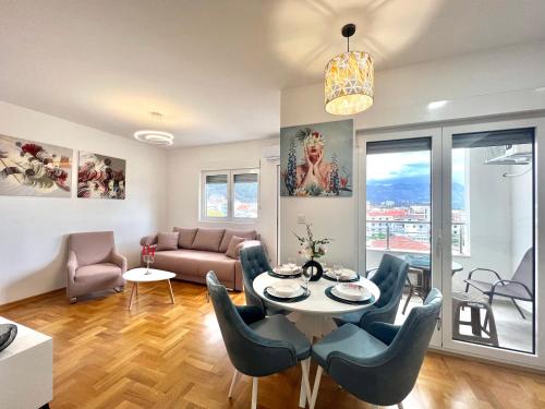 Azure Apartments, Budva