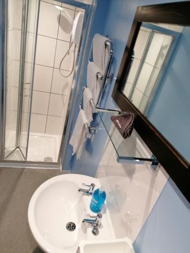 Pensalda Guest House - image 10