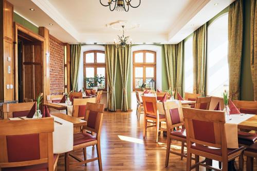 Hotel & Restaurant Waldschloss - image 3