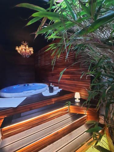 Suite jacuzzi Liège Hotel de charme Saint-Laurent