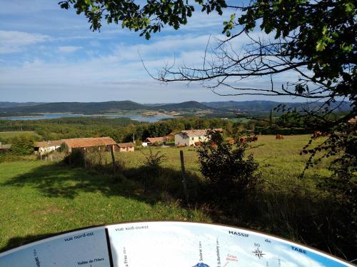 Skats, Repos au vert en Ariège (Repos au vert en Ariege) in Leran