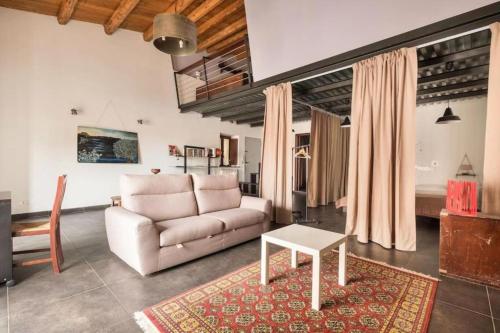Tavola tonda apartament, Palermo