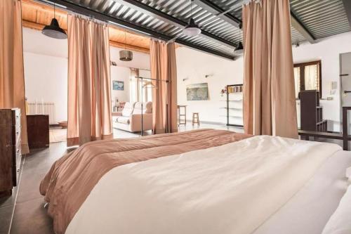 Tavola tonda apartament, Palermo (fotografie 6)