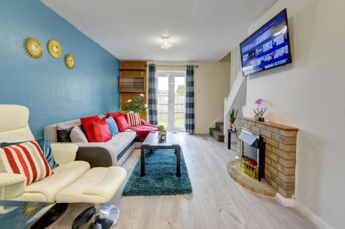 3-bed House, sleeps 8, Next to Park, Northampton