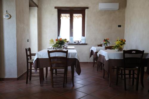 Restaurant, La Cascina Nel Bosco in Faicchio