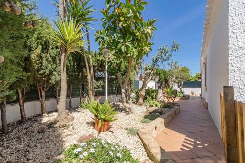 Villa with Private Pool image 10