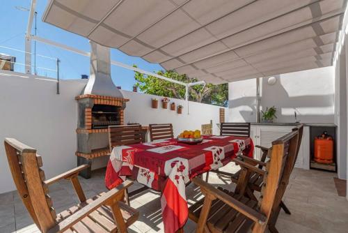 Villa with Private Pool image 8