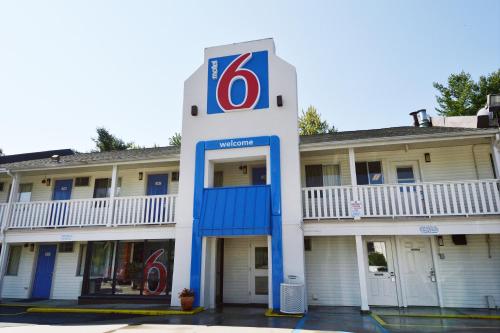 Motel 6-Nashua, NH