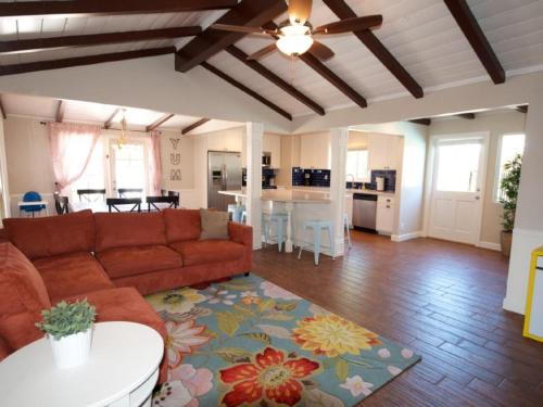 Andy's House - image 3