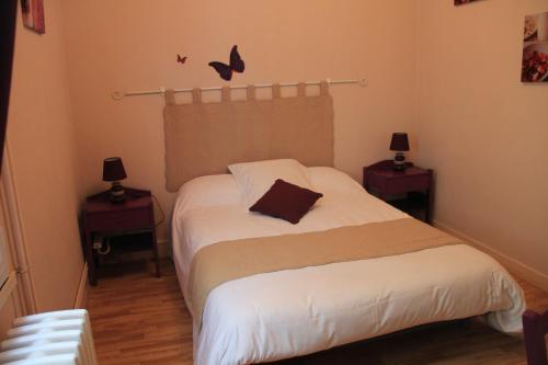 Central Hotel - image 6