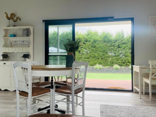Facilities, Farm Stay MAPLE Cottage at Wilindi Estate in Hastings / Tyabb