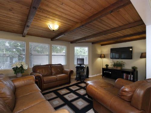 Castle House 1 - image 10