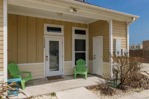 Village by the Beach B922K by Padre Escapes - image 11