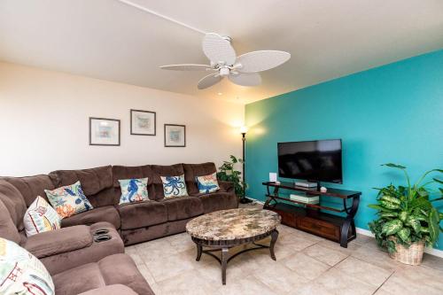 Surfside 108 by Padre Escapes - image 11