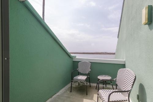 Getaway on the Bay 209 by Padre Escapes - image 3