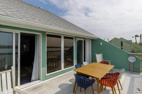 Getaway on the Bay 209 by Padre Escapes - image 10