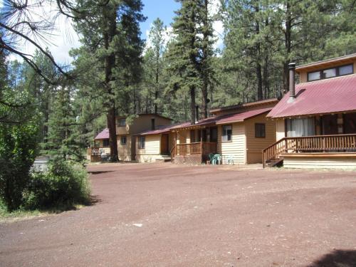 Greer Point Trails End Cabins Greer