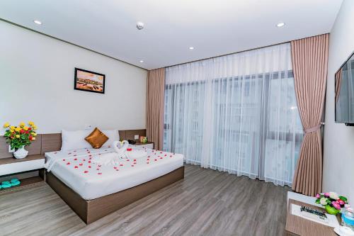 Deluxe Double Room with Sea View image 10