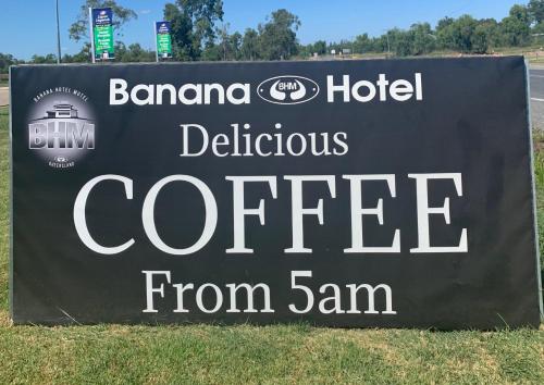Banana Hotel Motel