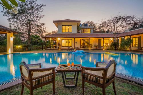 StayVista at Birdsong with Pvt Pool, Lawn & Gazebo, Alibaug