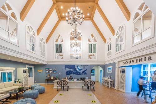 Lobby, Peggy's cove resort in Khung Wiman Beach