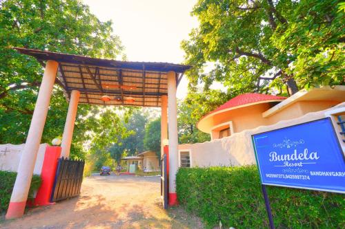 Bundela Bandhavgarh by Octave