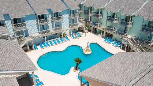 El Constante 221 by Padre Escapes - image 12