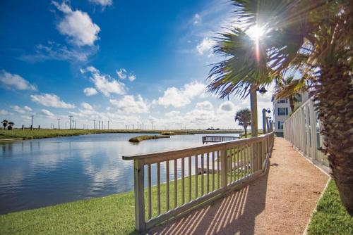 Gulf Shore Villa 289 by Padre Escapes - image 11