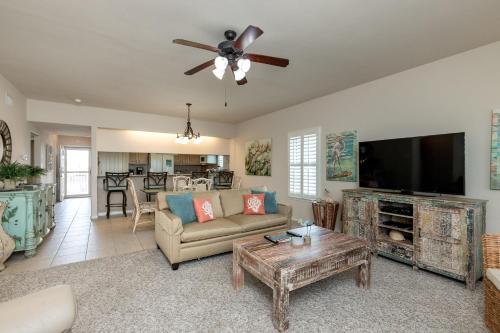 Sunset Vista B12 by Padre Escapes - image 8