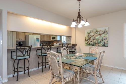 Sunset Vista B12 by Padre Escapes - image 14