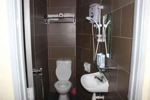 ホテル ナナズ イン