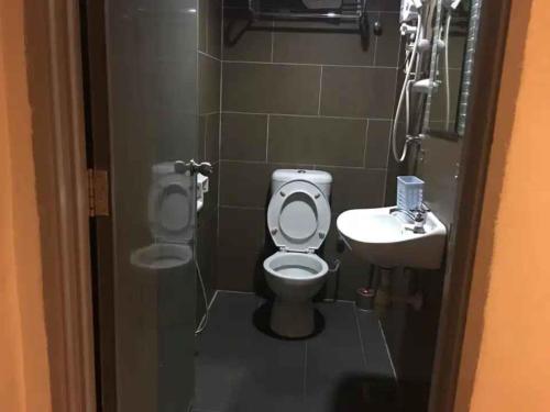 ホテル ナナズ イン