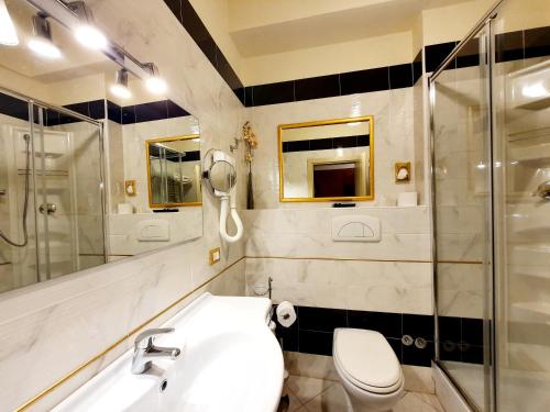 Hotel Continentale - image 12