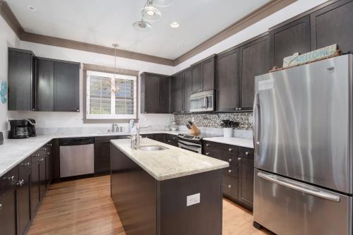 Four C's Retreat By BlueSwell - image 11