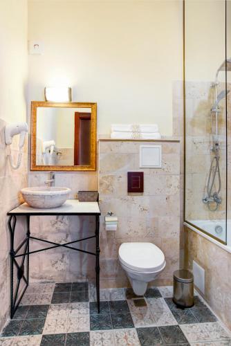 Alchemist Residence Von Goldenburg